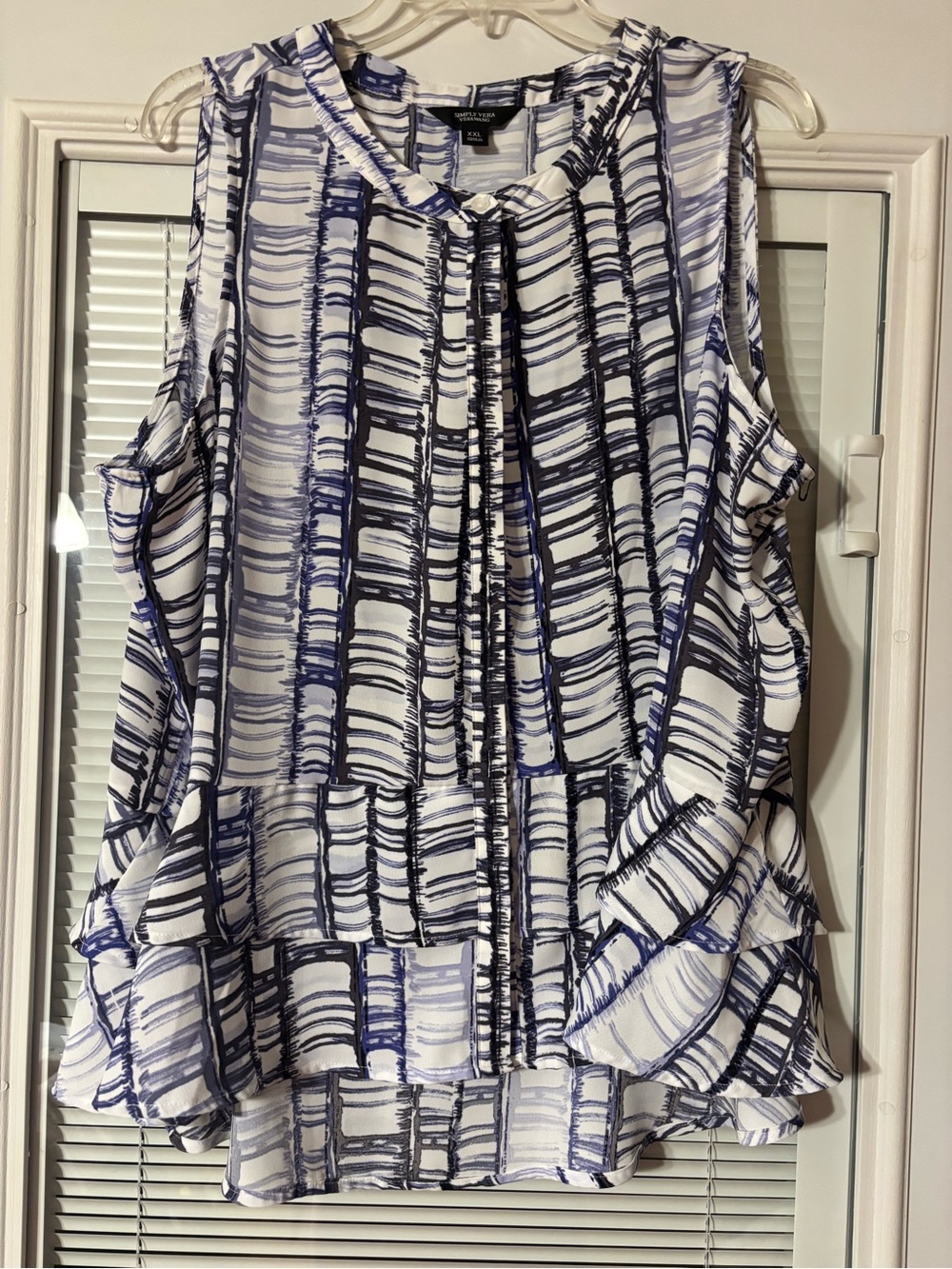 Simply Vera Vera Wang Blue and White Sleeveless Printed Pleat Front Top